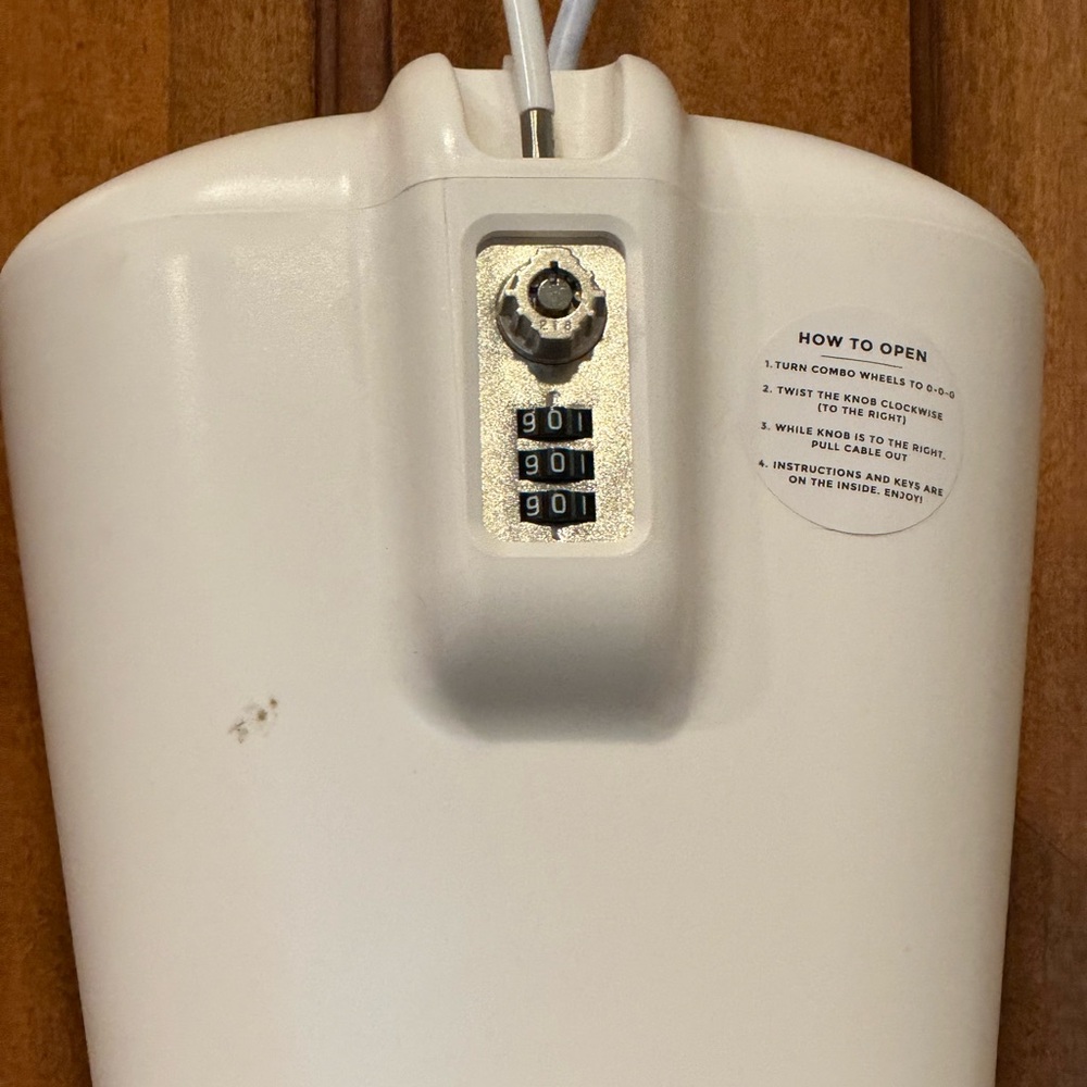 Small portable safe. - Picture 2 of 2